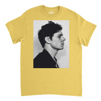 Evan Peters Classic T-shirt | Artistshot