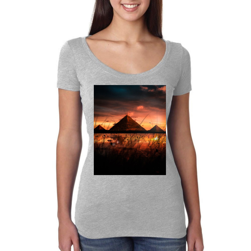 Pyramids Women's Triblend Scoop T-shirt by omerpsd | Artistshot