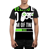 Leveling Up To Mom Of Twins Gaming Gender Reveal C Graphic T-shirt | Artistshot