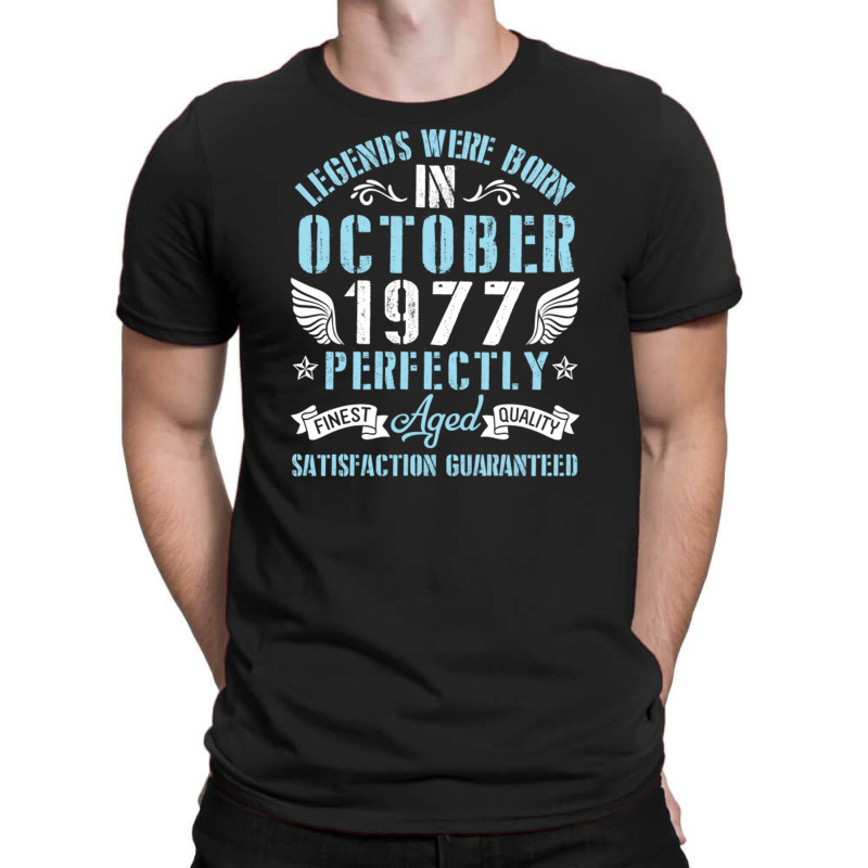 Happy Birthday 43 Years Old Legends Were Born In O T-shirt | Artistshot