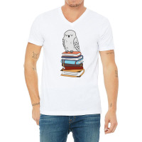 Magic Owl On Books 32 V-neck Tee | Artistshot