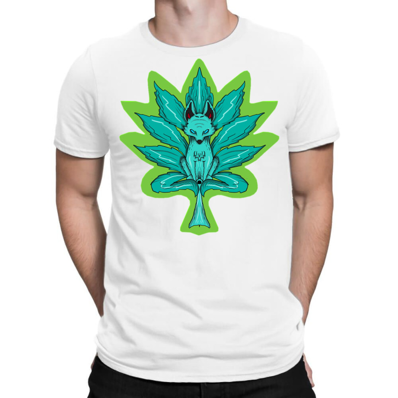 Green Fox L T-shirt | Artistshot