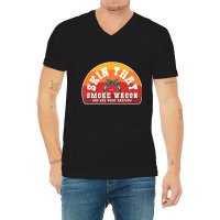 Skin That Smoke Wagon Retro Desert Sunset Western V-neck Tee | Artistshot