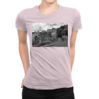 Alnwick Castle In Black And White 2 Ladies Fitted T-shirt | Artistshot