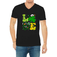 Funny Irish Nurse St Patrick's Day Shamrock Love V-neck Tee | Artistshot