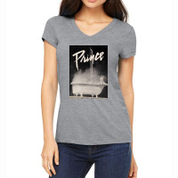 Live Bathtub Women's V-neck T-shirt | Artistshot