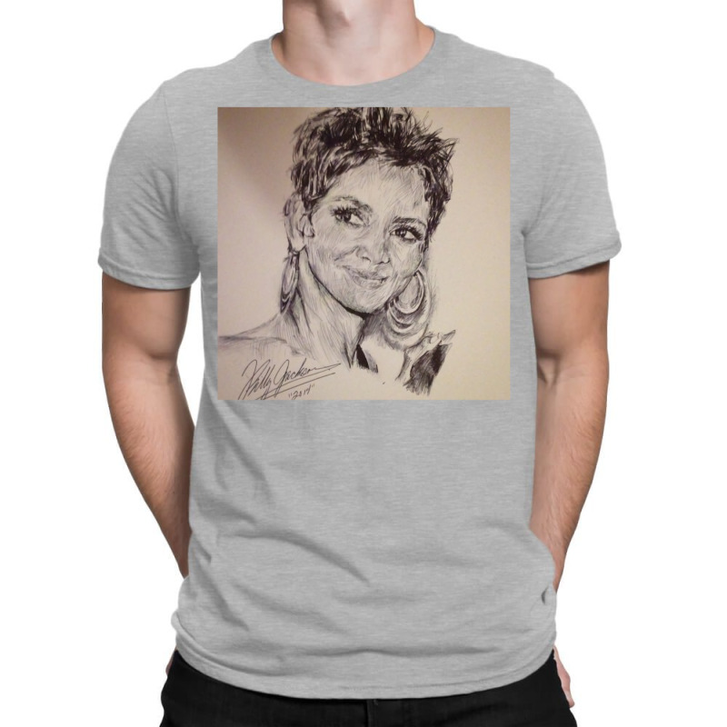 Halle Berry Portrait T-shirt | Artistshot