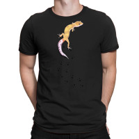 Climbing Gecko Leguan Reptile Lizard Cute T-shirt | Artistshot