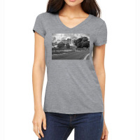 Alnwick Castle In Monochrome Women's V-neck T-shirt | Artistshot