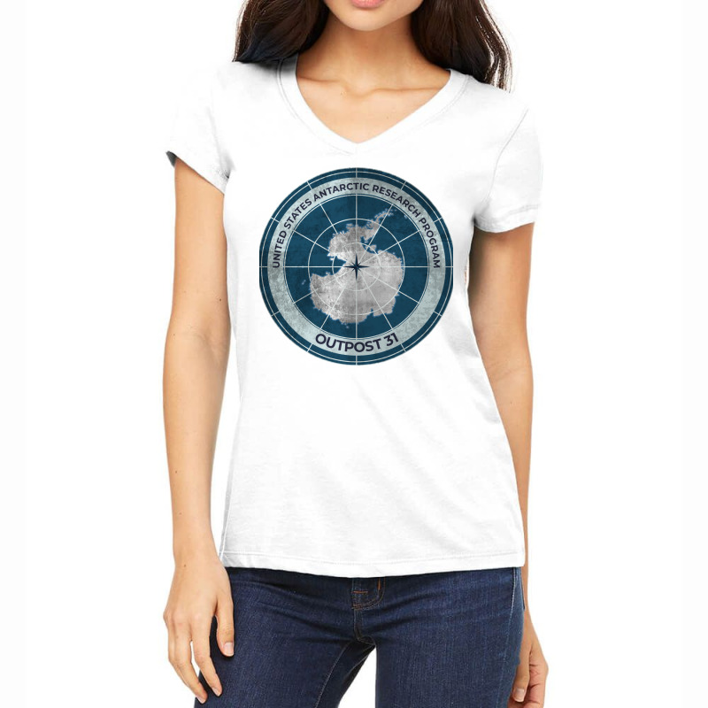 The Thing   Outpost 31 Badge   Distressed Women's V-Neck T-Shirt by suonvorelq | Artistshot