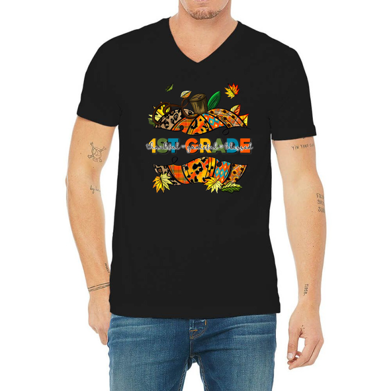 Halloween Teacher Funny 1st Grade Graphic Pumpkin V-neck Tee | Artistshot