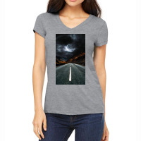 Mountain Women's V-neck T-shirt | Artistshot