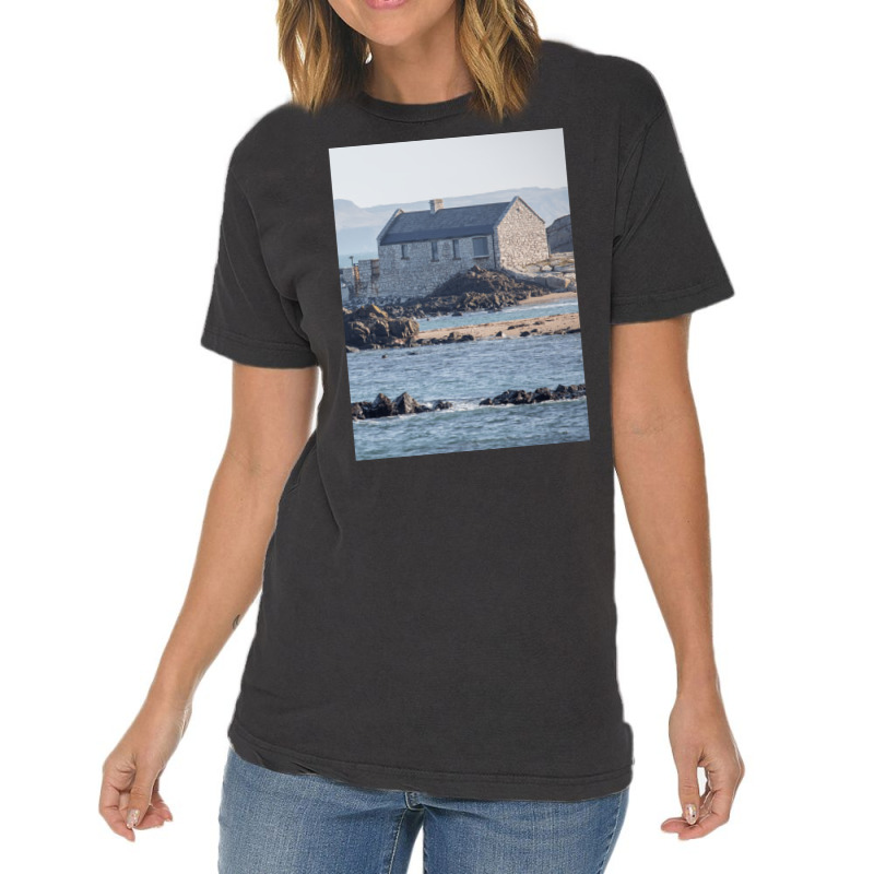 Ballintoy Harbour Vintage T-Shirt by ahakascalisi0 | Artistshot