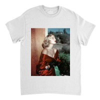 Anita Ekberg Classic T-shirt | Artistshot