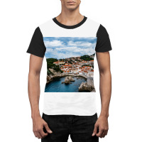 Croatia City Walls Graphic T-shirt | Artistshot