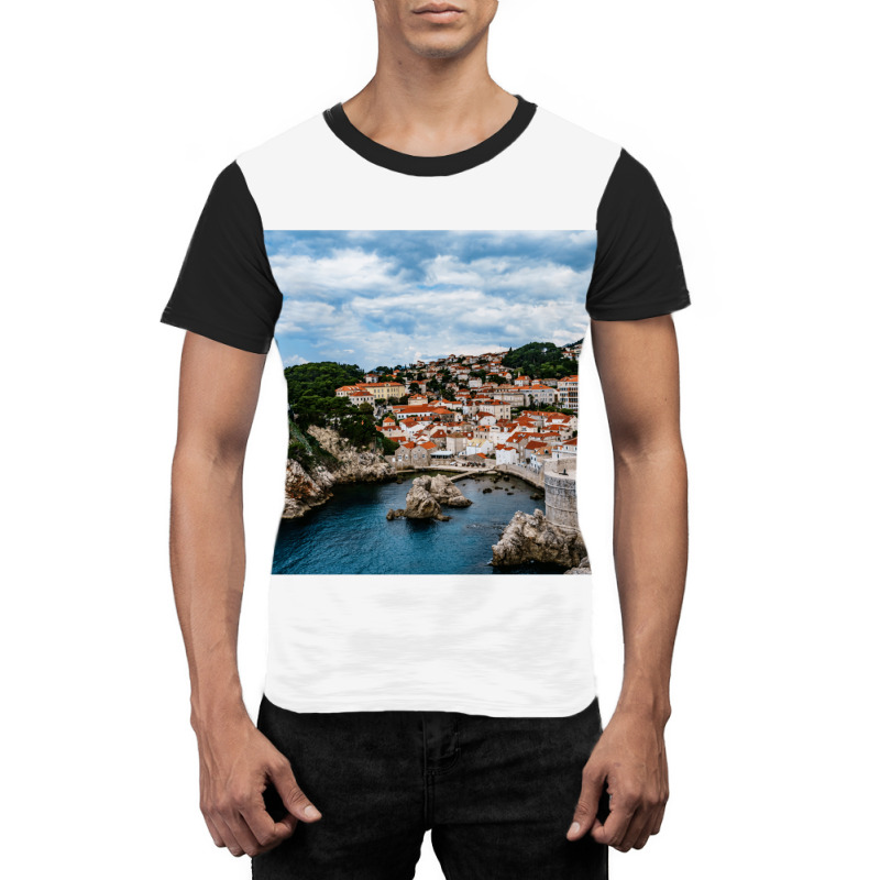 Croatia City Walls Graphic T-shirt | Artistshot