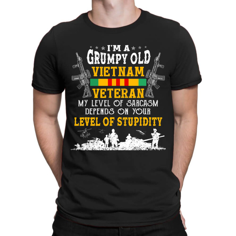 Mens Veterans Day I Am A Grumpy Old Vietnam Vetera T-shirt | Artistshot