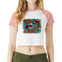 Gemstone Leopard Christmas Background Raglan Crop Top | Artistshot