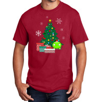 Mooncake Around The Christmas Tree Final Space Basic T-shirt | Artistshot