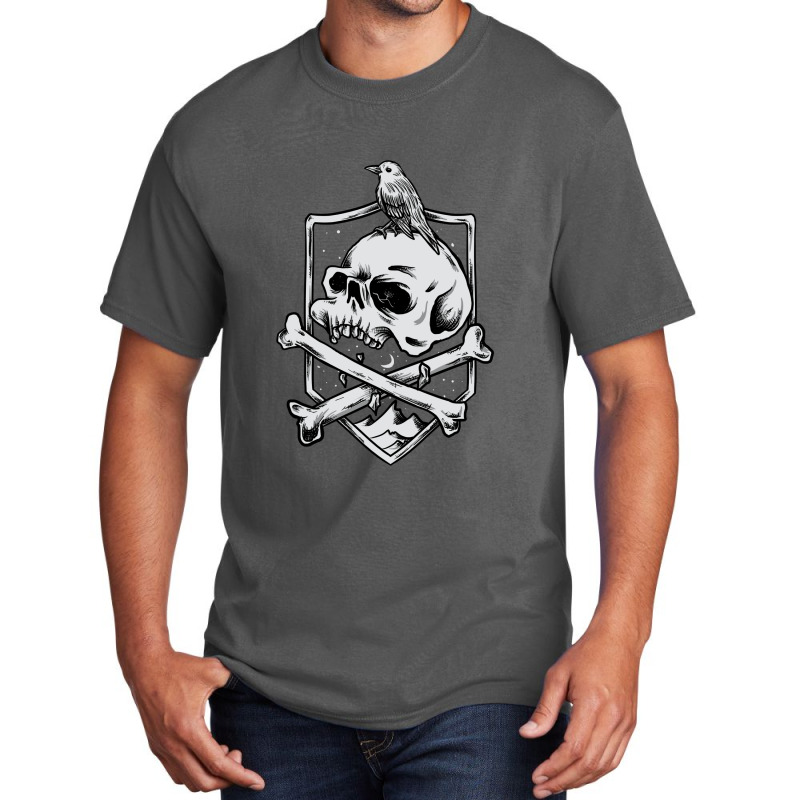 Vintage Skull With Bird Basic T-shirt | Artistshot