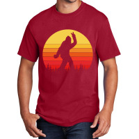 Bigfoot Peace Silhoette Basic T-shirt | Artistshot