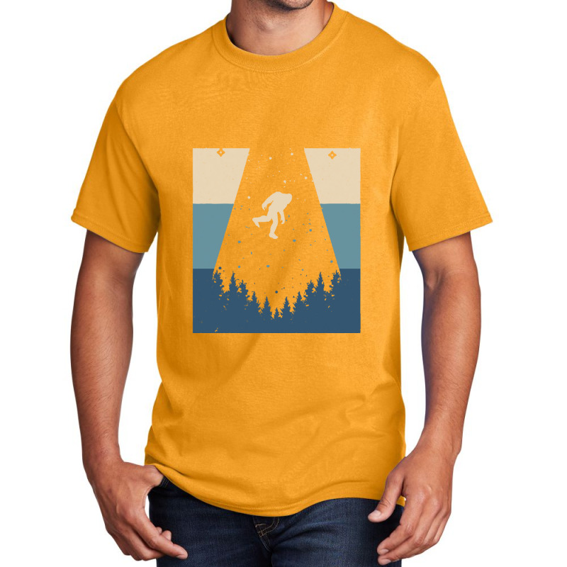 Bigfoot T Shirtbigfoot Ufo Abduction T Shirt Basic T-shirt | Artistshot