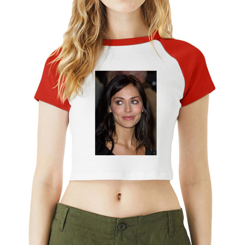 Natalie Imbruglia  Gift For Girlfriend  Natalie Imbruglia Lover Stic Raglan Crop Top by CAMMIGRAHAM | Artistshot