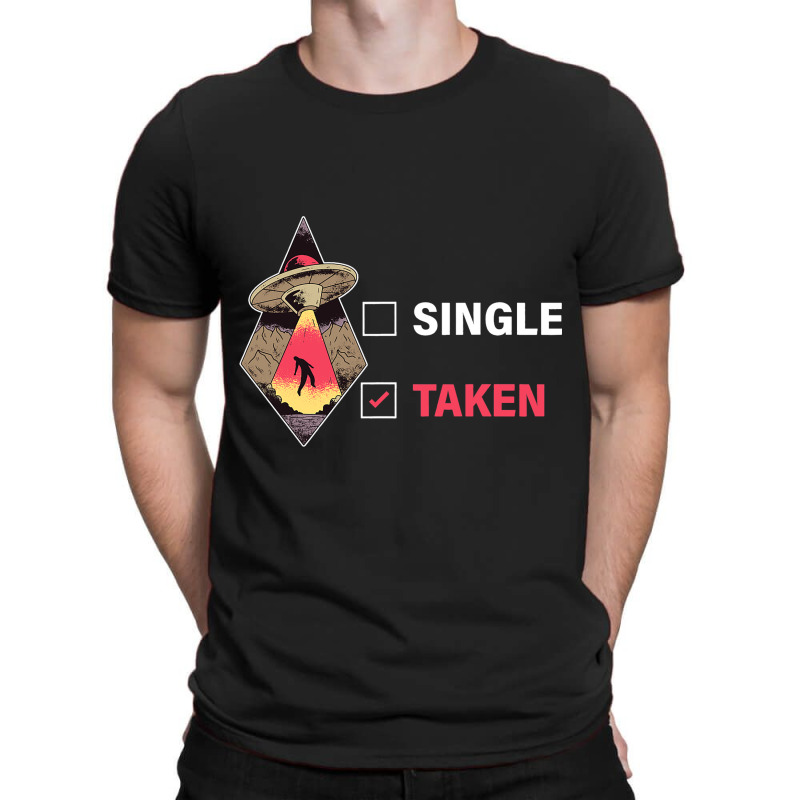 Single Taken Alien T-shirt | Artistshot