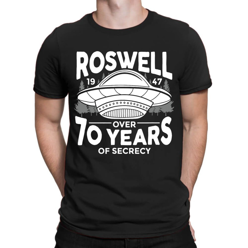 Roswell 1947 Over 70 Years Of Secrecy Ufo Alien Ar T-shirt | Artistshot