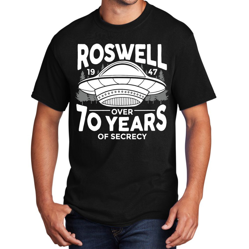 Roswell 1947 Over 70 Years Of Secrecy Ufo Alien Ar Basic T-shirt | Artistshot