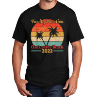 Vintage Style Family Vacation 2022 Florida Clearwater Beach Basic T-shirt | Artistshot