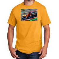 Daniel Ricciardo Racing His 2021 F1 Car Basic T-shirt | Artistshot