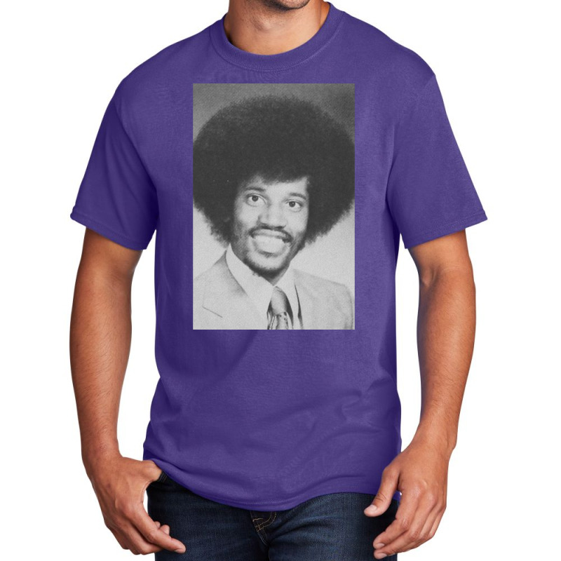 Larry Elder Basic T-shirt by OSWALDOLIMART | Artistshot