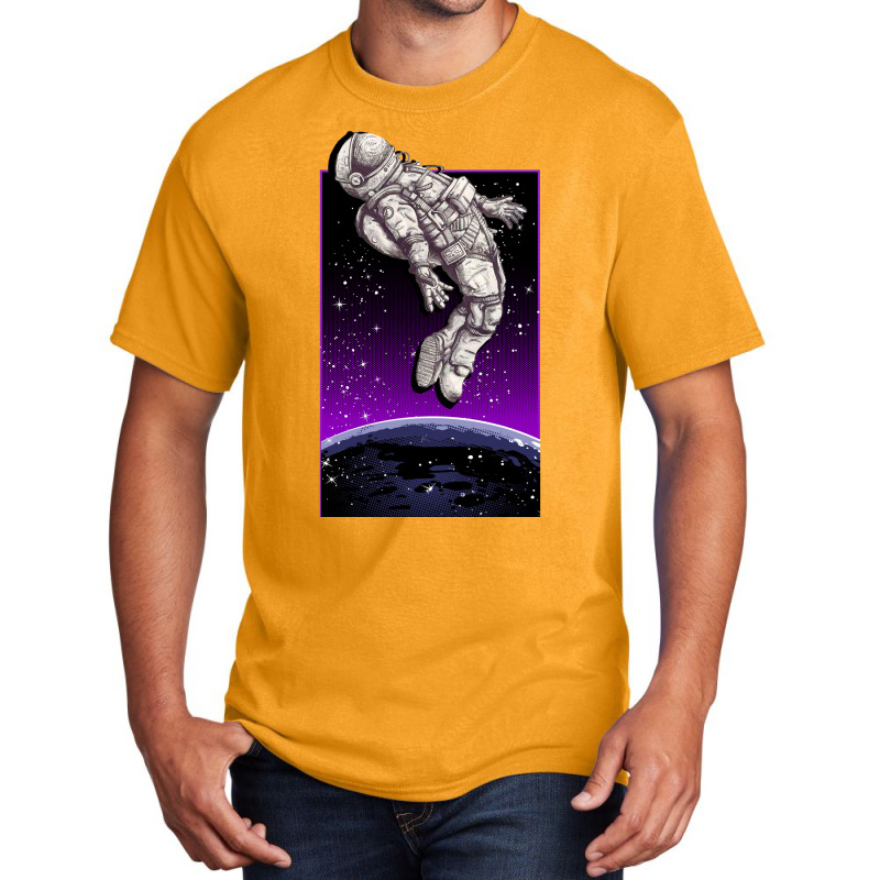 Aesthetic Spaceman Basic T-shirt | Artistshot