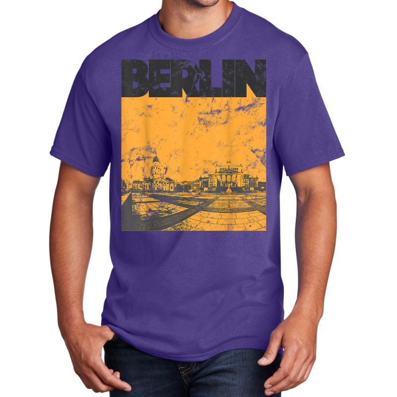 Vintage 70s Style Berlin Germany Basic T-shirt | Artistshot