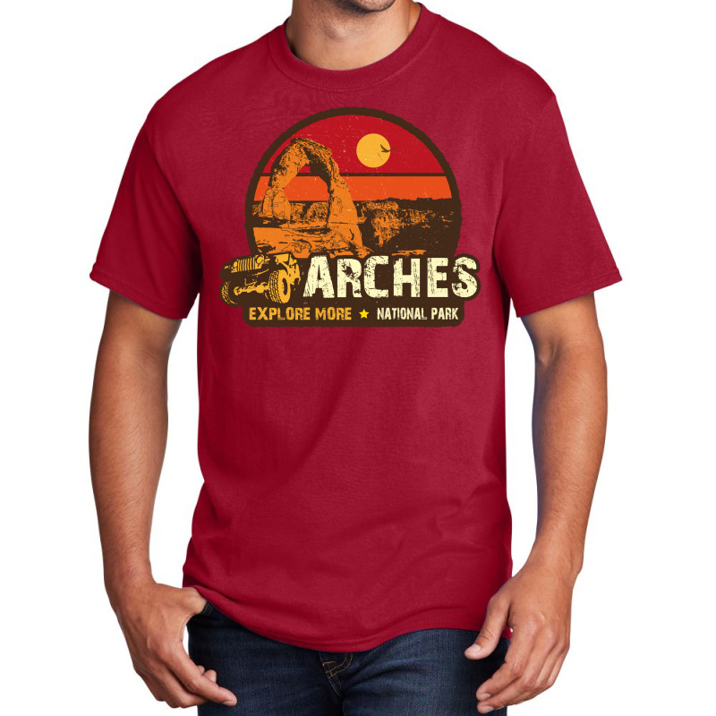 Arches National Gift Basic T-shirt | Artistshot