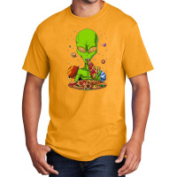 Big Discount Of Alien Basic T-shirt | Artistshot