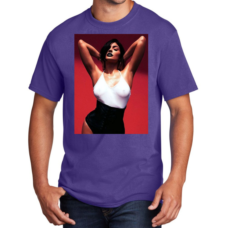 Fatal Kylie Basic T-shirt by mohapammeriy | Artistshot