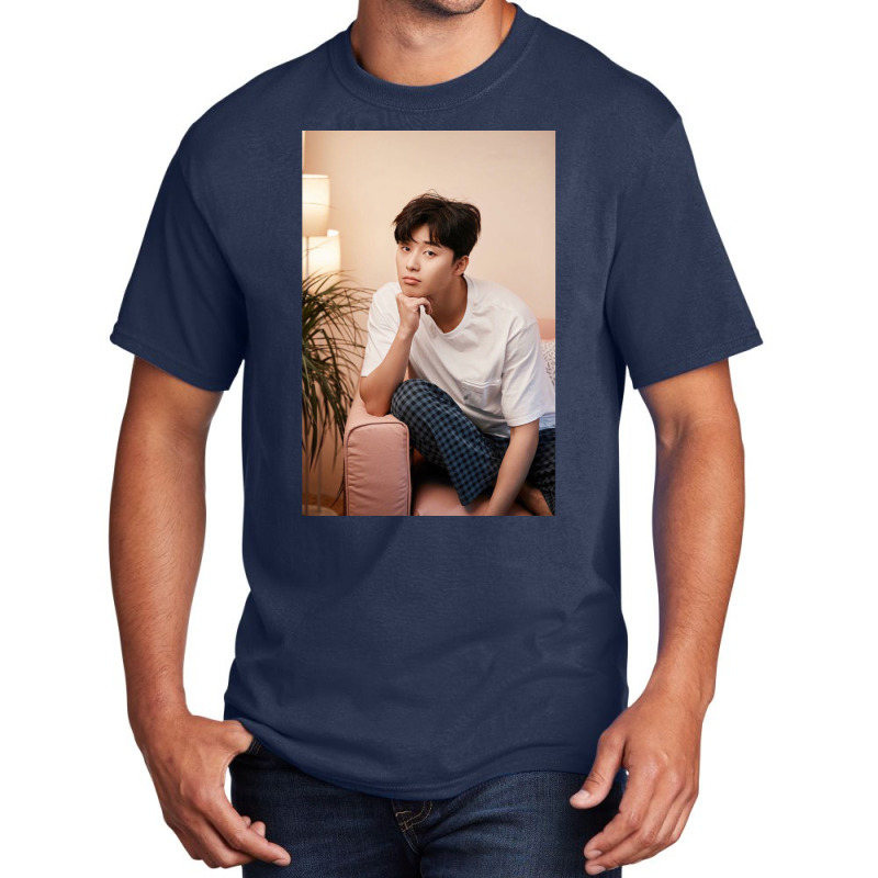 Park Seo Joon Indoor Photoshoot Basic T-shirt | Artistshot