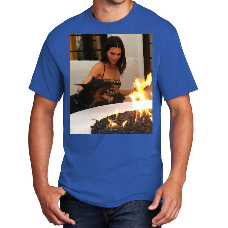 Kendall Jenner And Dog Poster Basic T-shirt | Artistshot