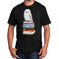 Magic Owl On Books 23 Basic T-shirt | Artistshot