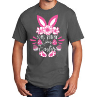 Easter Bunny Egg Hunting 2 Basic T-shirt | Artistshot