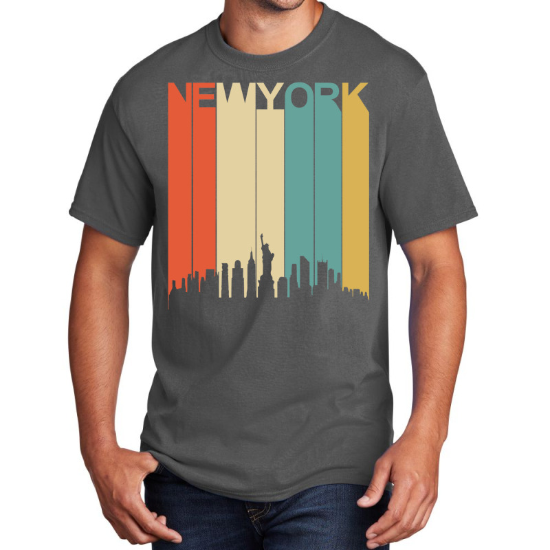 New York Vintage Basic T-shirt | Artistshot