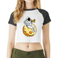 Astronaut Playing Trumpet For Trumpet Player Raglan Crop Top | Artistshot