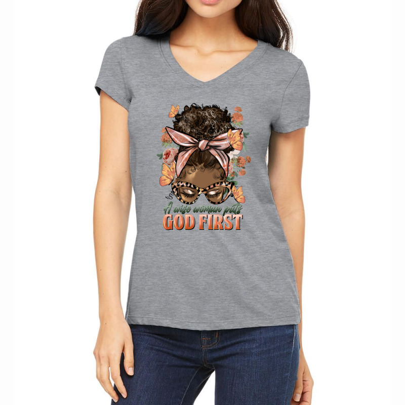 Afro Messy Bun A Wise Woman Puts God First Women's V-Neck T-Shirt by HRA Design Shop | Artistshot