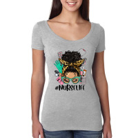 Afro Latina Messy Bun Nurse Life Women's Triblend Scoop T-shirt | Artistshot