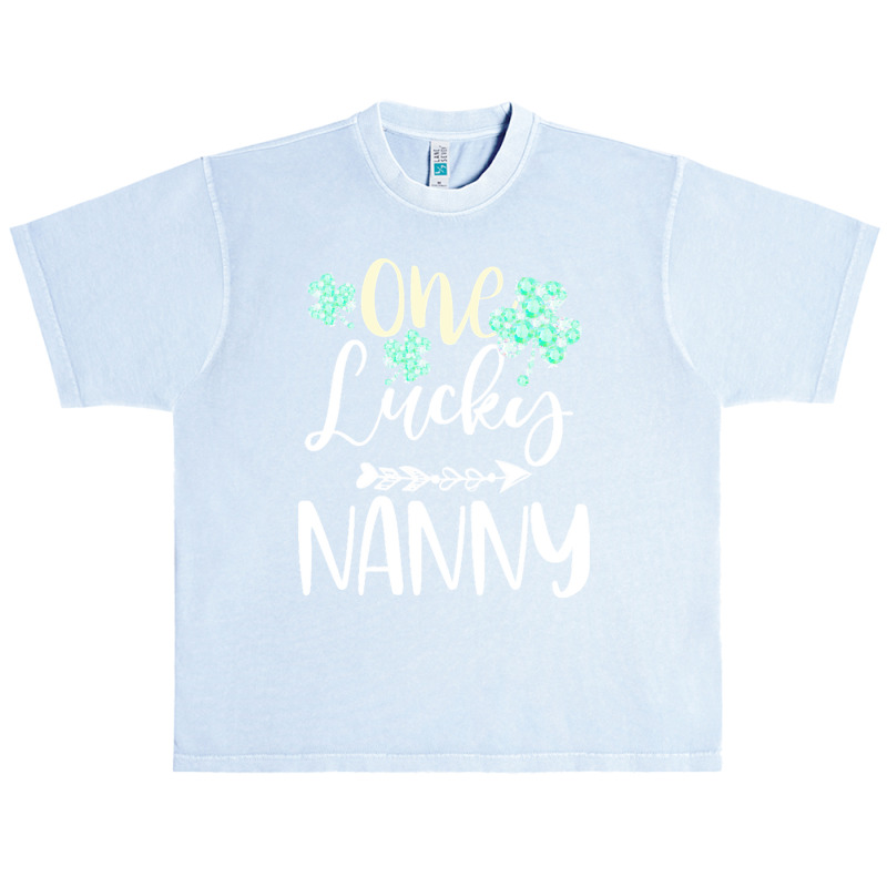 One Lucky Nanny Shamrock T  Shirt One Lucky Nanny Diamond Shamrock Pat Urban Heavy T-shirt | Artistshot