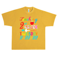 Twosday 2 22 22 T  Shirt Teaching 2nd Grade On Twosday 100 Days Urban Heavy T-shirt | Artistshot