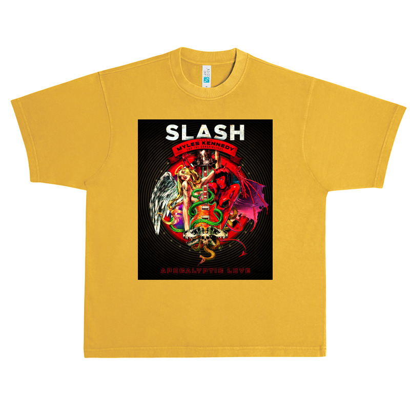 Guitarist Slash Urban Heavy T-shirt by dedeyrii | Artistshot