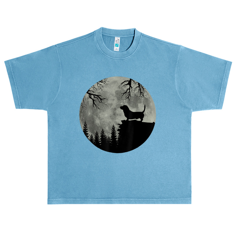 Baset Hound And Moon Halloween Spooky Dog Urban Heavy T-shirt | Artistshot